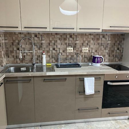 Stylish Apartment Near City Center Пловдив Екстериор снимка