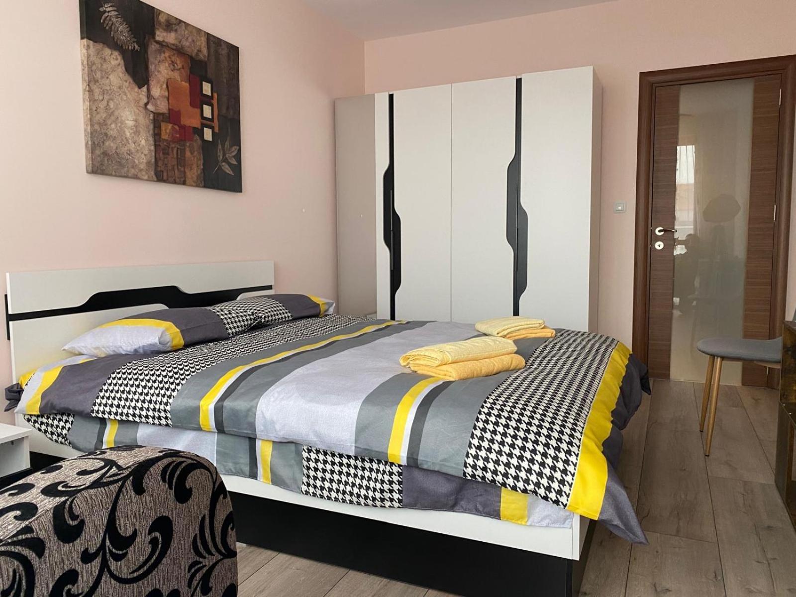 Stylish Apartment Near City Center Пловдив Екстериор снимка