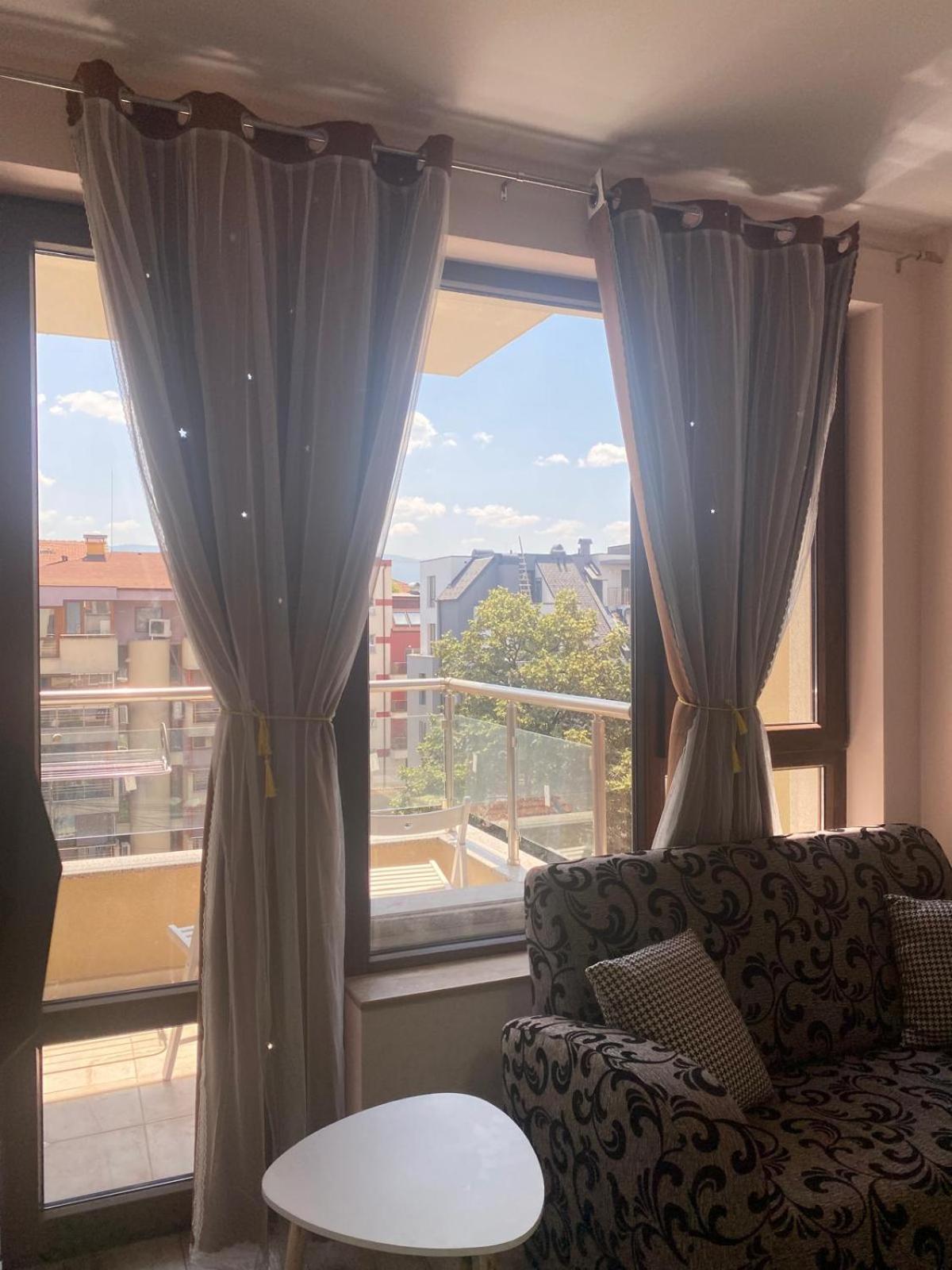 Stylish Apartment Near City Center Пловдив Екстериор снимка
